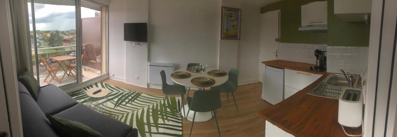 Le 84 Apartment Курсел-сюр-Мер Екстериор снимка